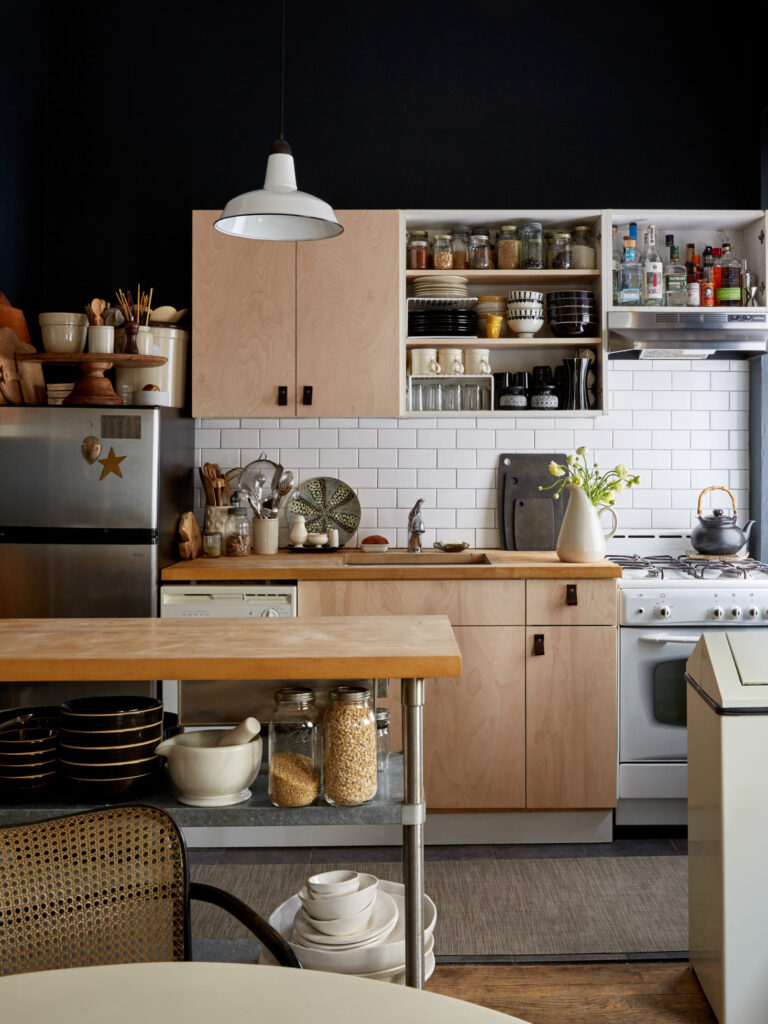 How to Organize Kitchen Cabinets: A Step-By-Step Guide