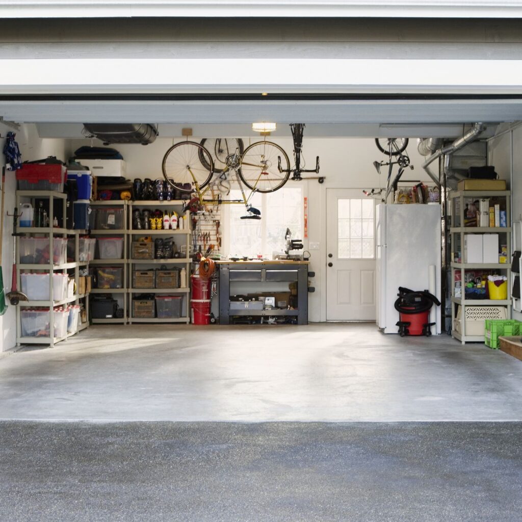 organize a garage cheaply
