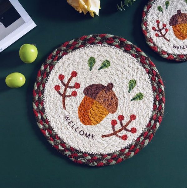 Handmade Acorn Round Jute Fiber Placemat