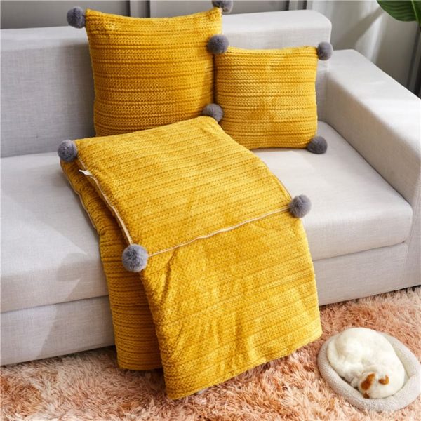 2-in-1 Multifunction Pillow & Blanket