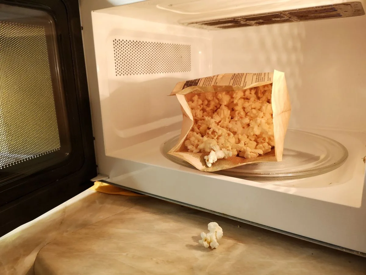 does microwavable popcorn go bad