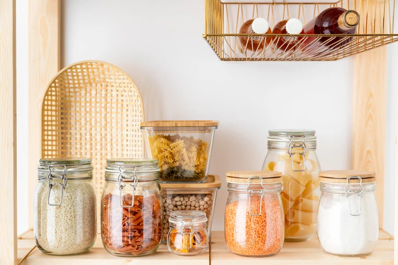 small kitchen organization