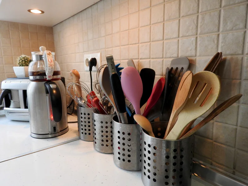 small kitchen organization