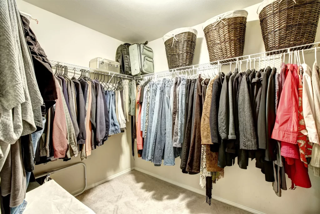 small walk in closet organization ideas