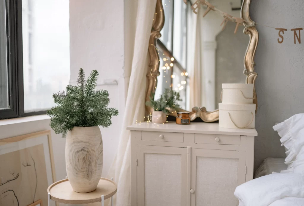 dresser top organization