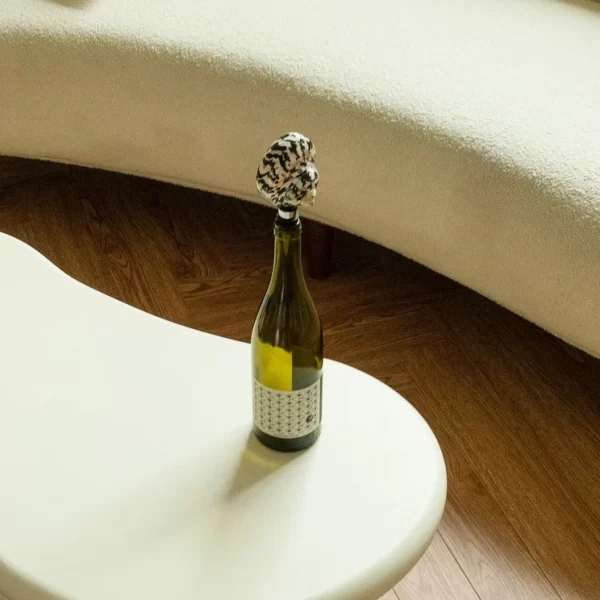 decorative conch wine bottle stopper