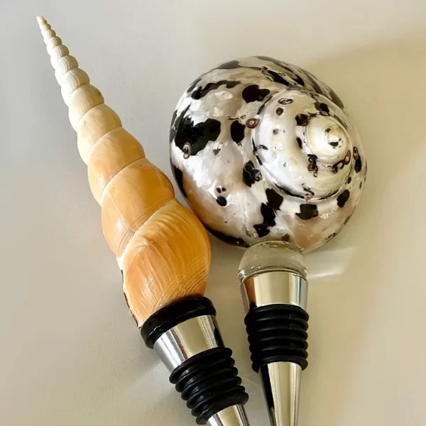 decorative conch wine bottle stopper