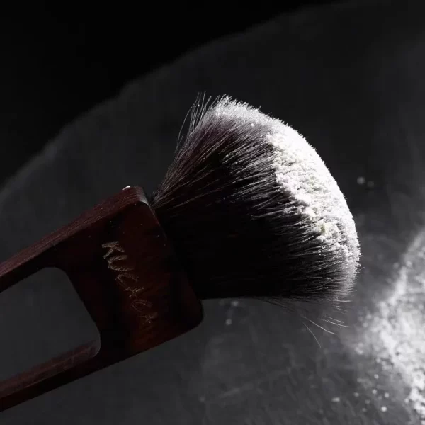 Wool Wooden Pole Blush Brush