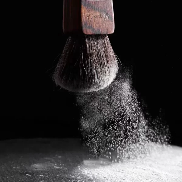 setting powder brush